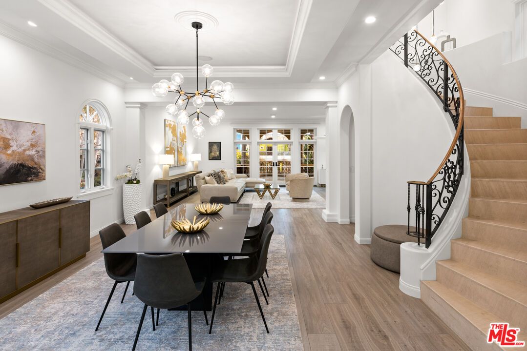 Dining room, Interior, Living room, Pendant Lights, Recessed Lighting, Wood Texture Flooring
