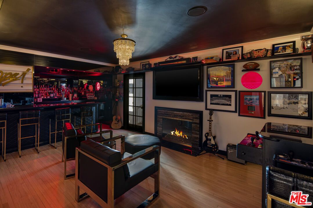 Chandelier, Fireplace, Interior, Wood Texture Flooring