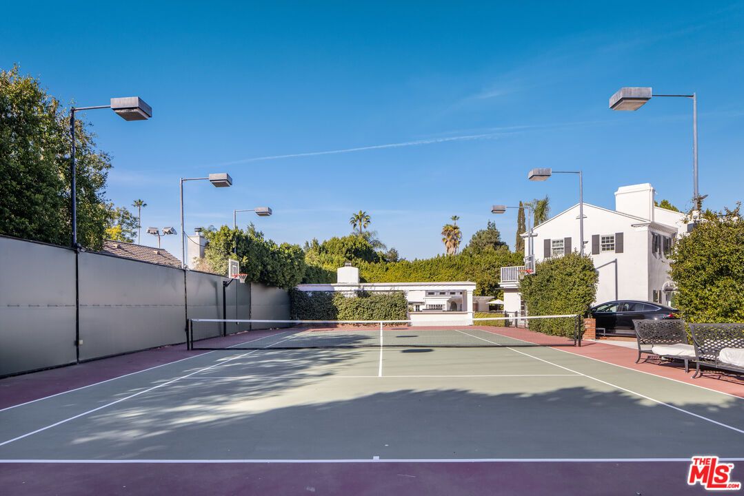 Exterior, Tennis Courts