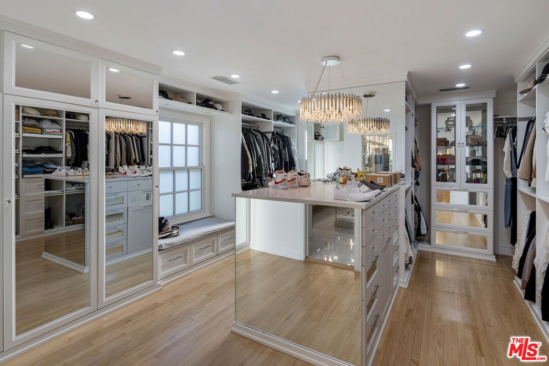 Chandelier, Interior, Recessed Lighting, Walk-in Closets, Wood Texture Flooring