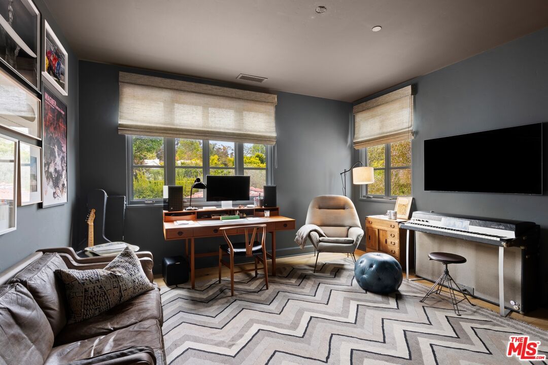 Home Office, Interior, Recessed Lighting, Wood Texture Flooring