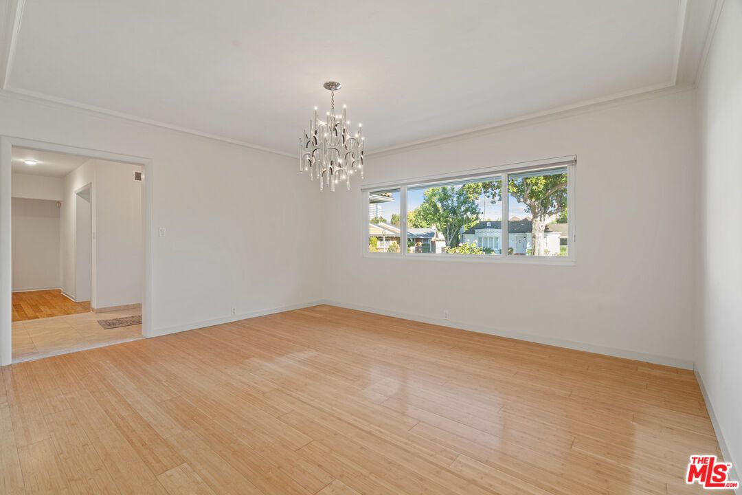 Empty room, Interior, Pendant Lights, Wood Texture Flooring