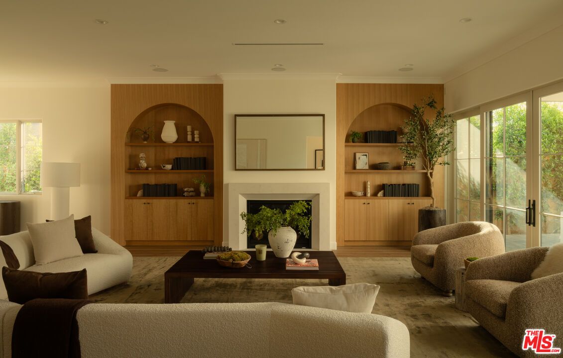 Fireplace, Interior, Living room, Recessed Lighting