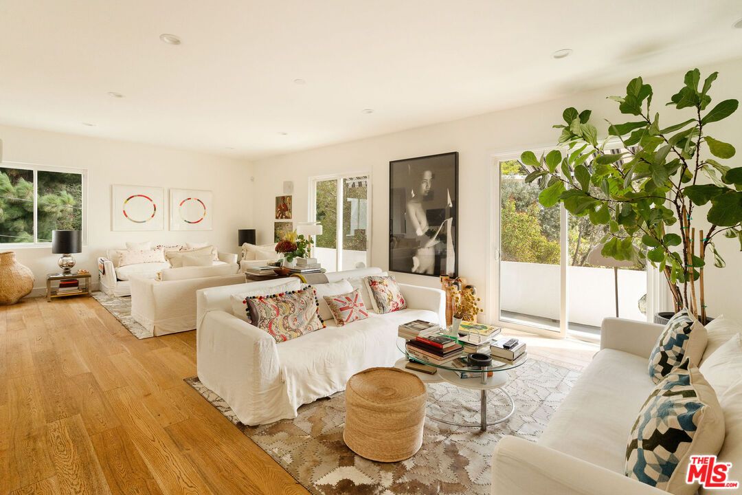 DE Listing image placeholder