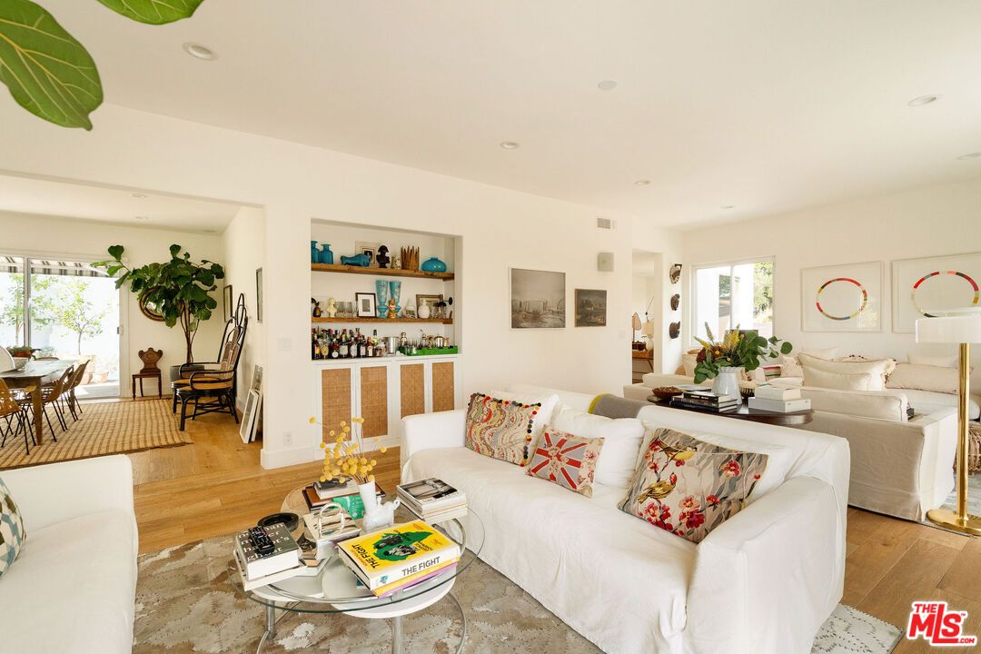 DE Listing image placeholder