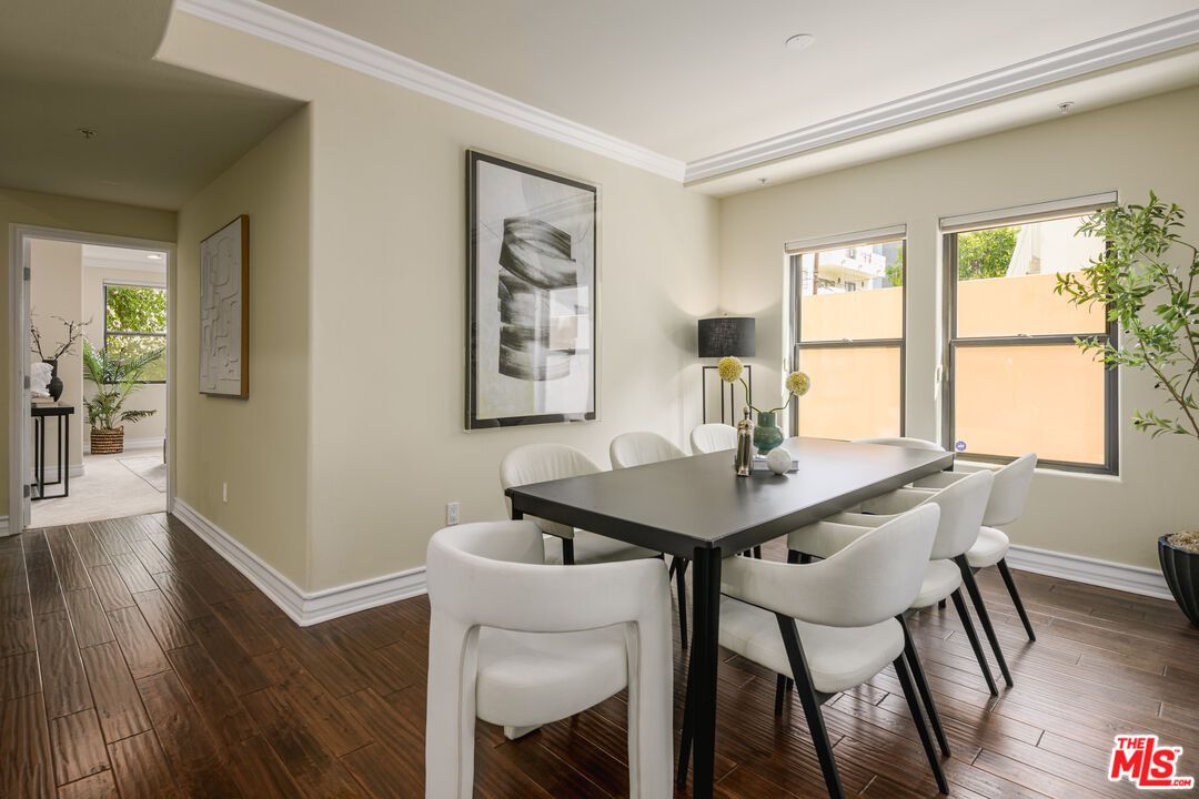 Dining room, Interior, Wood Texture Flooring