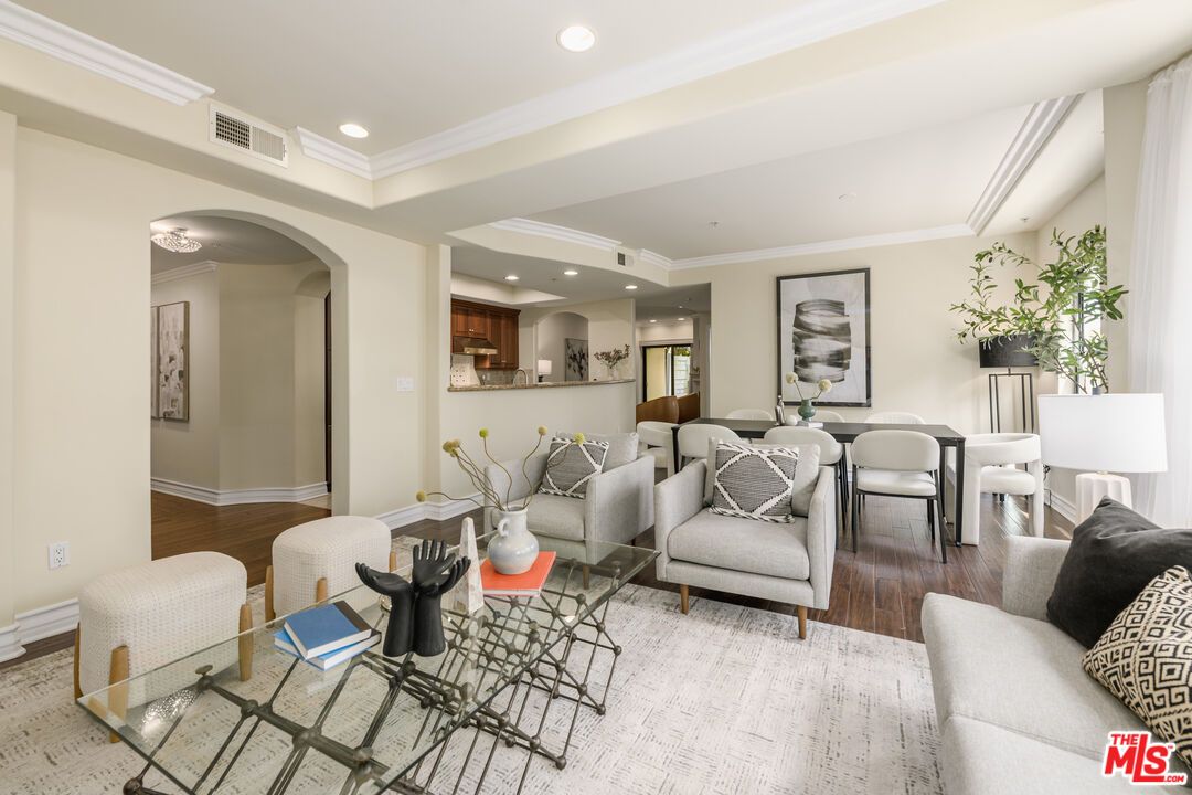 Dining room, Interior, Living room, Recessed Lighting, Wood Texture Flooring