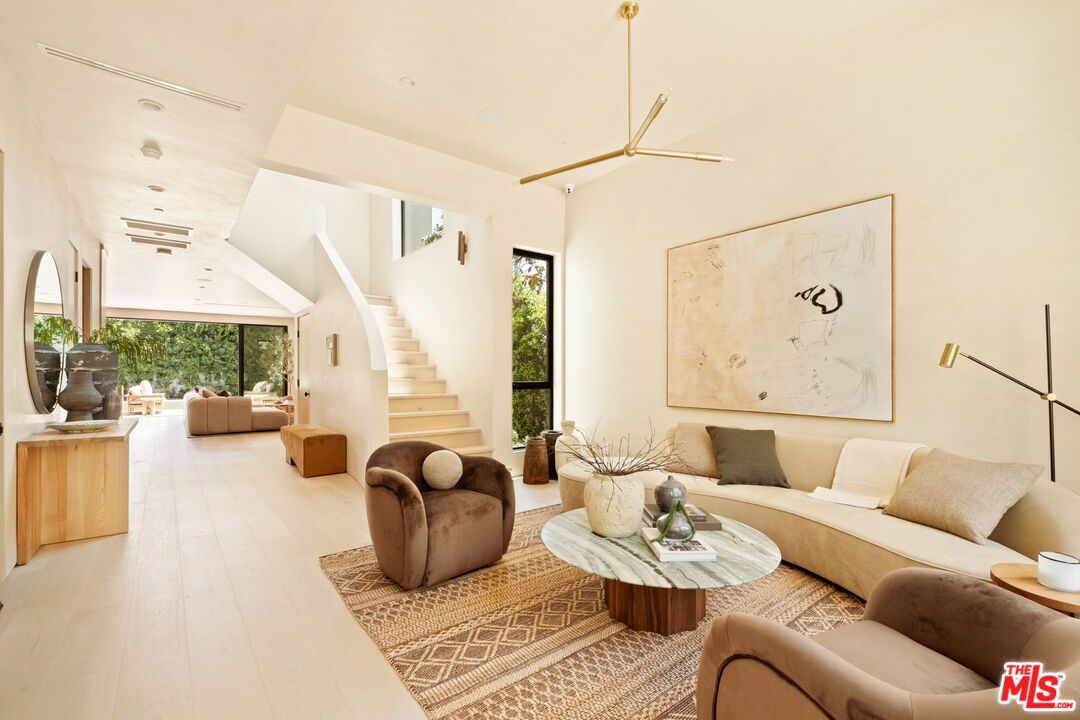 Interior, Living room, Pendant Lights, Recessed Lighting, Wood Texture Flooring