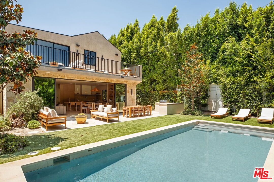 Backyard, Exterior, Outdoor Kitchen, Pool