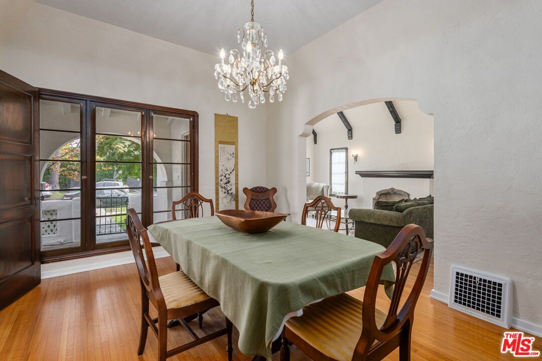 Chandelier, Dining room, Interior, Wood Texture Flooring
