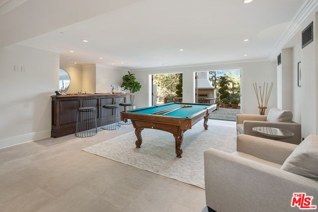 Billiard Table, Game Room, Interior, Living room, Recessed Lighting