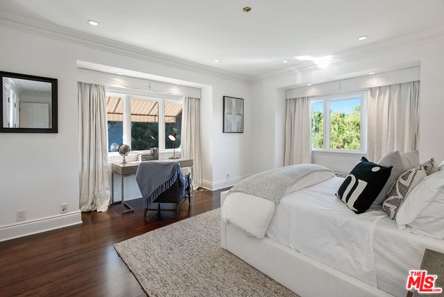 Bedroom, Home Office, Interior, Recessed Lighting, Wood Texture Flooring