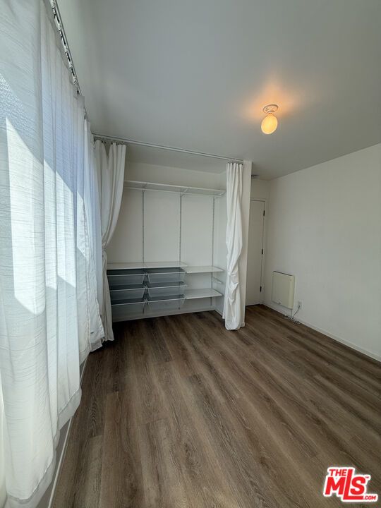 Empty room, Interior, Walk-in Closets, Wood Texture Flooring