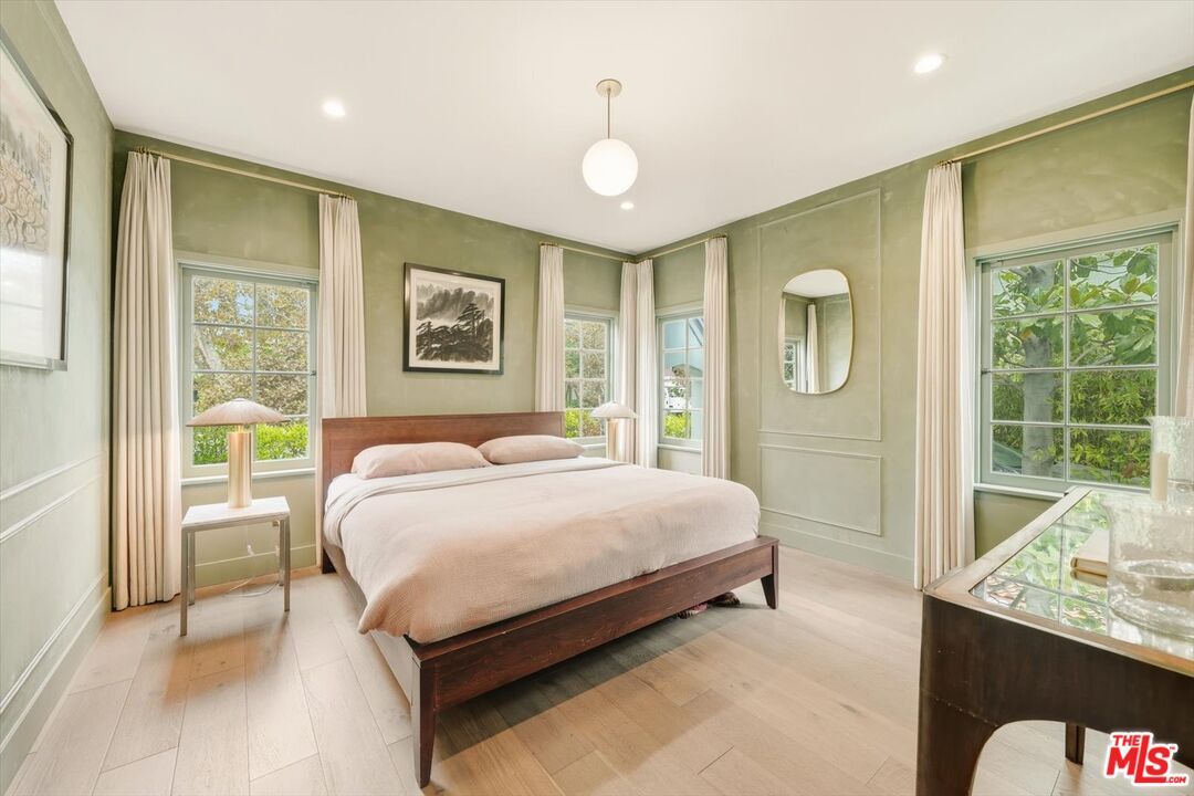Bedroom, Interior, Pendant Lights, Recessed Lighting, Wood Texture Flooring