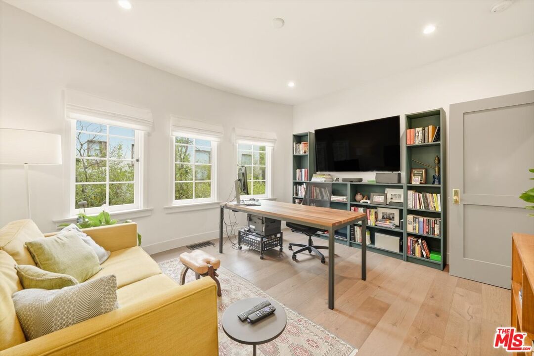 Home Office, Interior, Recessed Lighting, Wood Texture Flooring