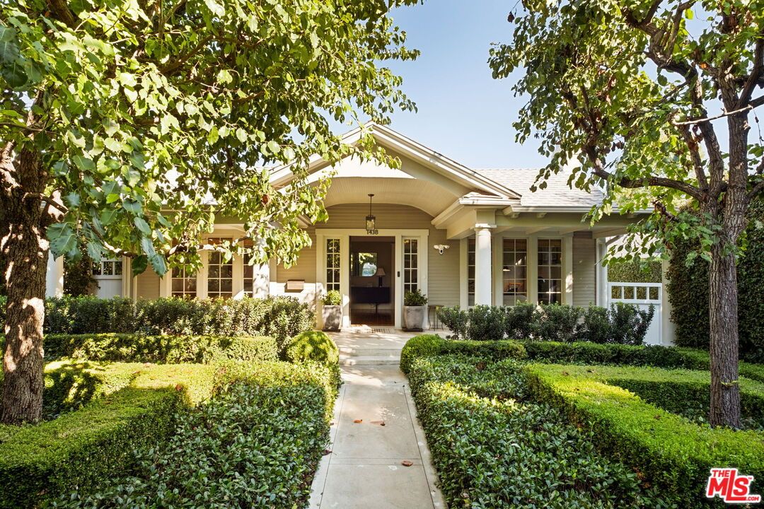 Exterior, Facade, American Craftsman