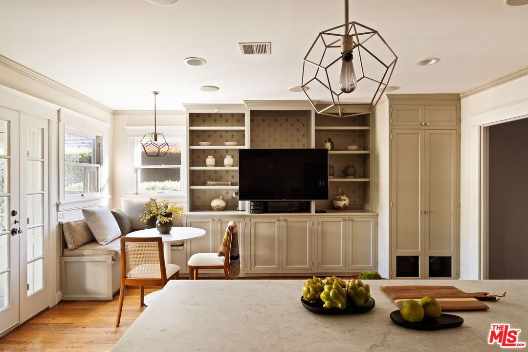 Dining room, Interior, Pendant Lights, Recessed Lighting, Wood Texture Flooring