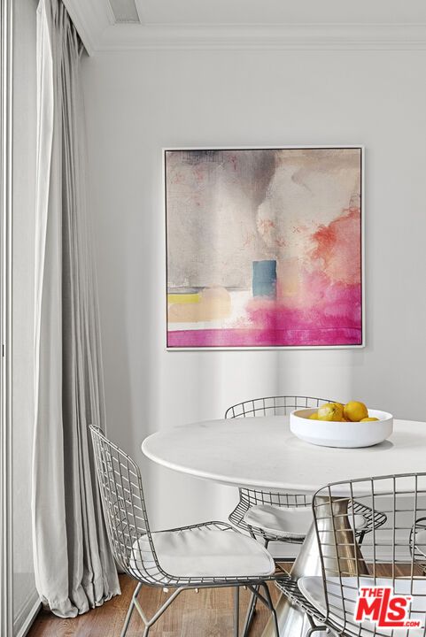 Dining room, Interior