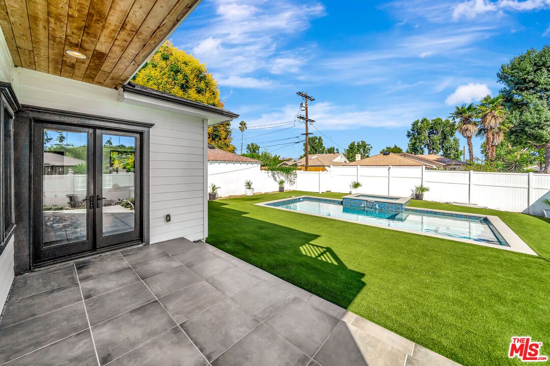 Backyard, Exterior, Pool