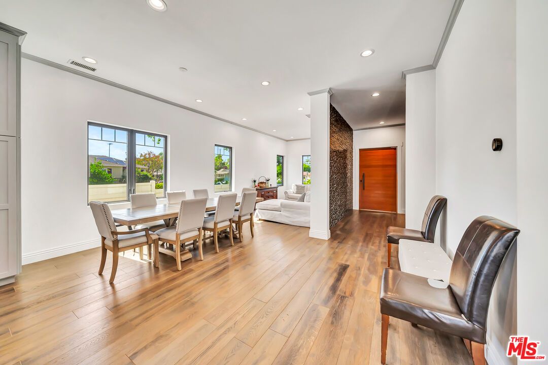 Dining room, Interior, Recessed Lighting, Wood Texture Flooring