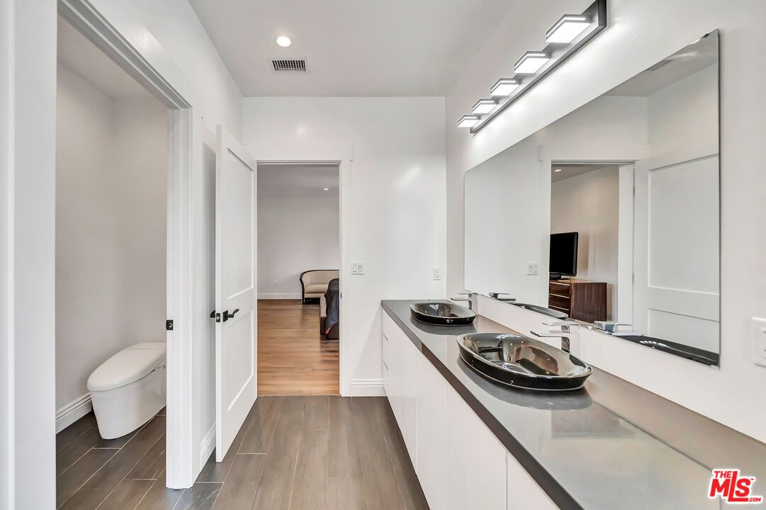 Bathroom, Interior, Recessed Lighting, Wood Texture Flooring