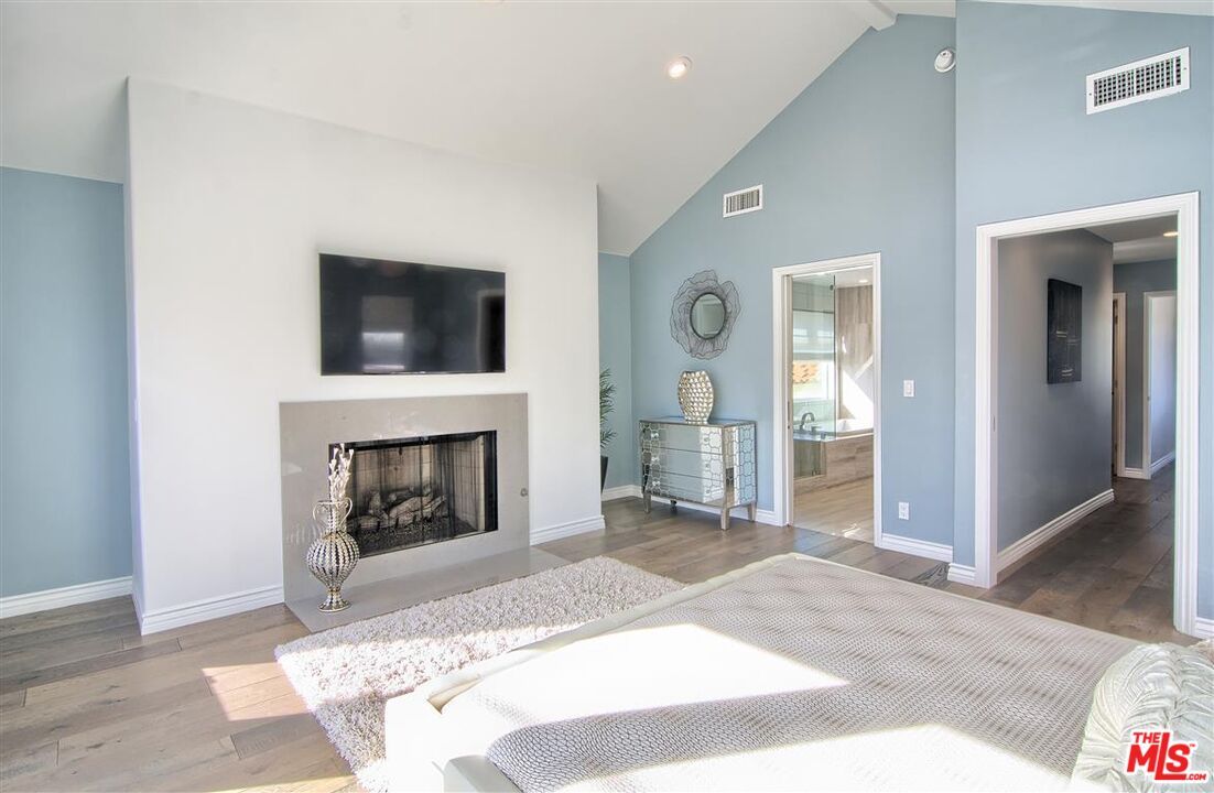 Fireplace, Interior, Recessed Lighting, Wood Texture Flooring