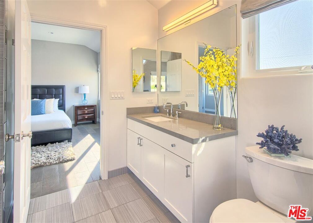 Bathroom, Bedroom, Interior