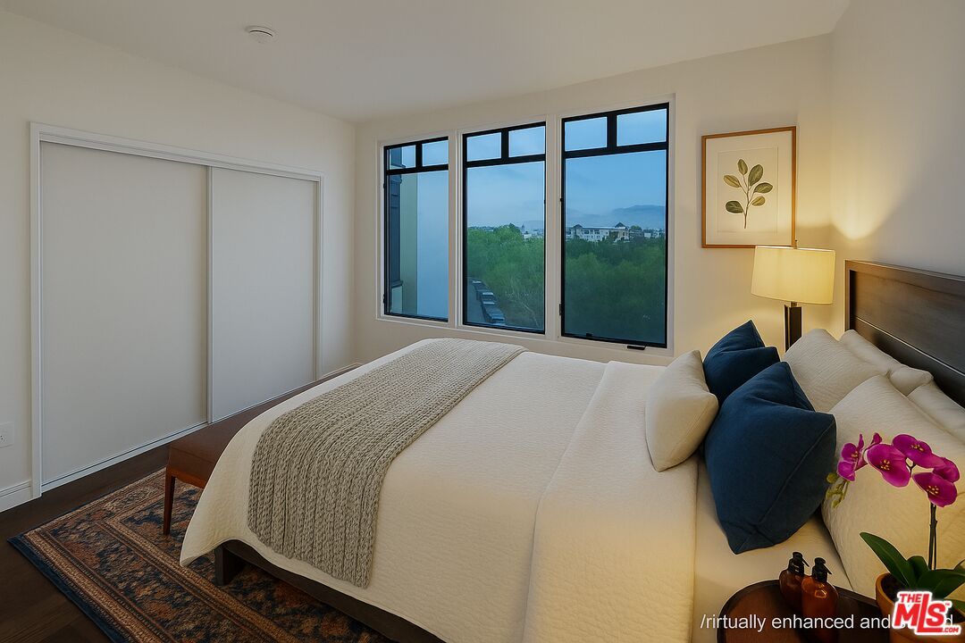 Bedroom, Interior, Water, Wood Texture Flooring