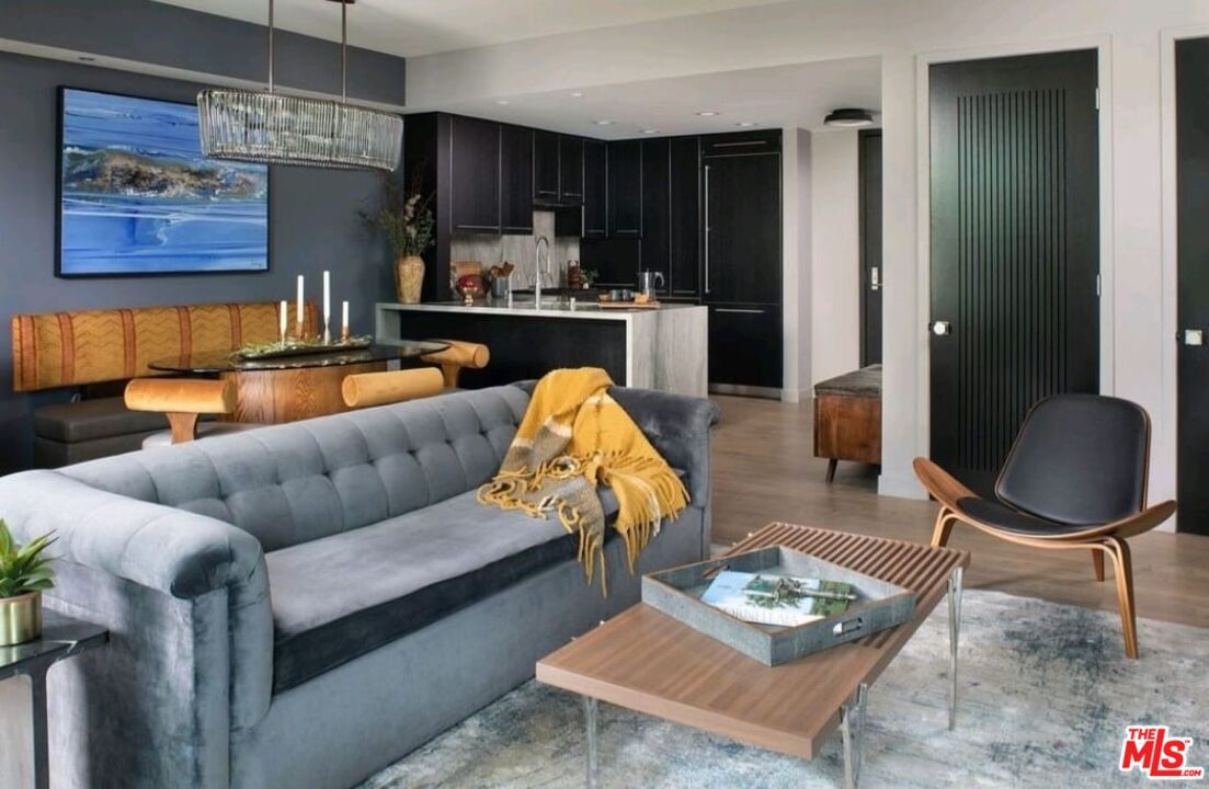 Interior, Kitchen, Living room, Pendant Lights, Recessed Lighting, Wood Texture Flooring
