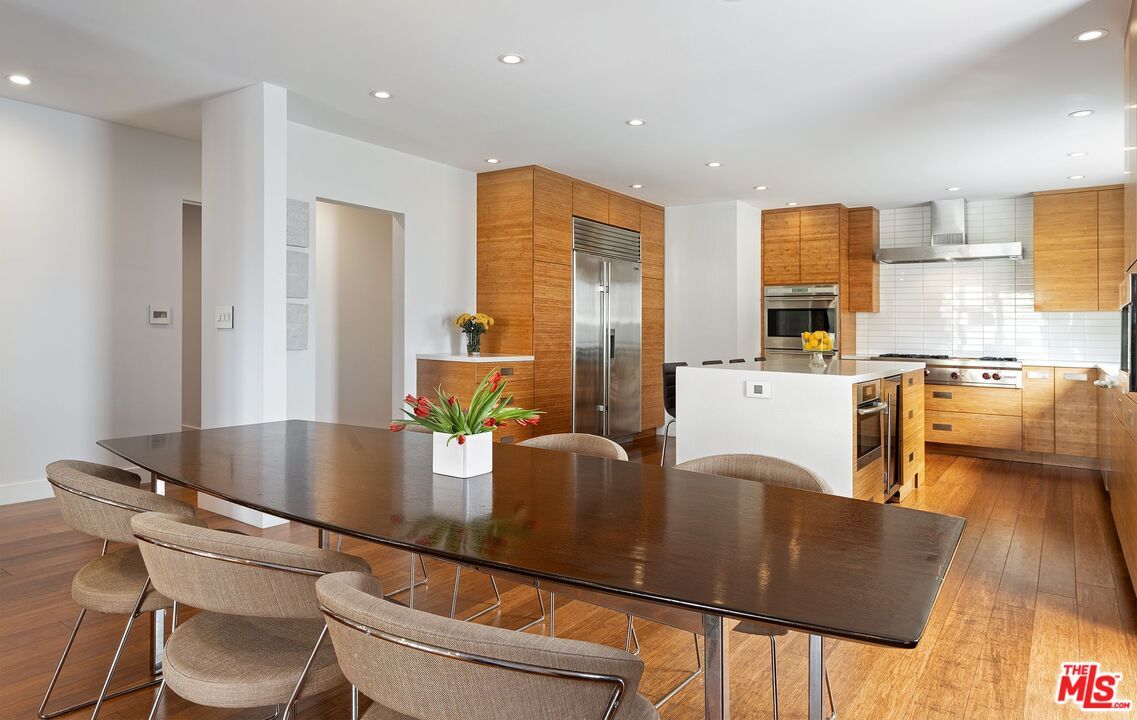 Dining room, Interior, Kitchen, Recessed Lighting, Stainless Steel Appliances, Wood Texture Flooring