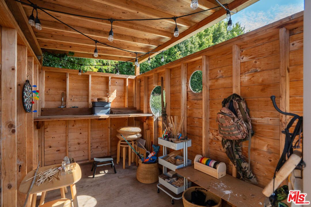 Exterior, Outdoor Kitchen, Wooden Walls
