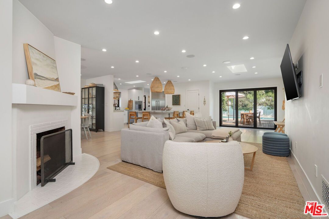 Fireplace, Interior, Kitchen, Living room, Recessed Lighting, Wood Texture Flooring