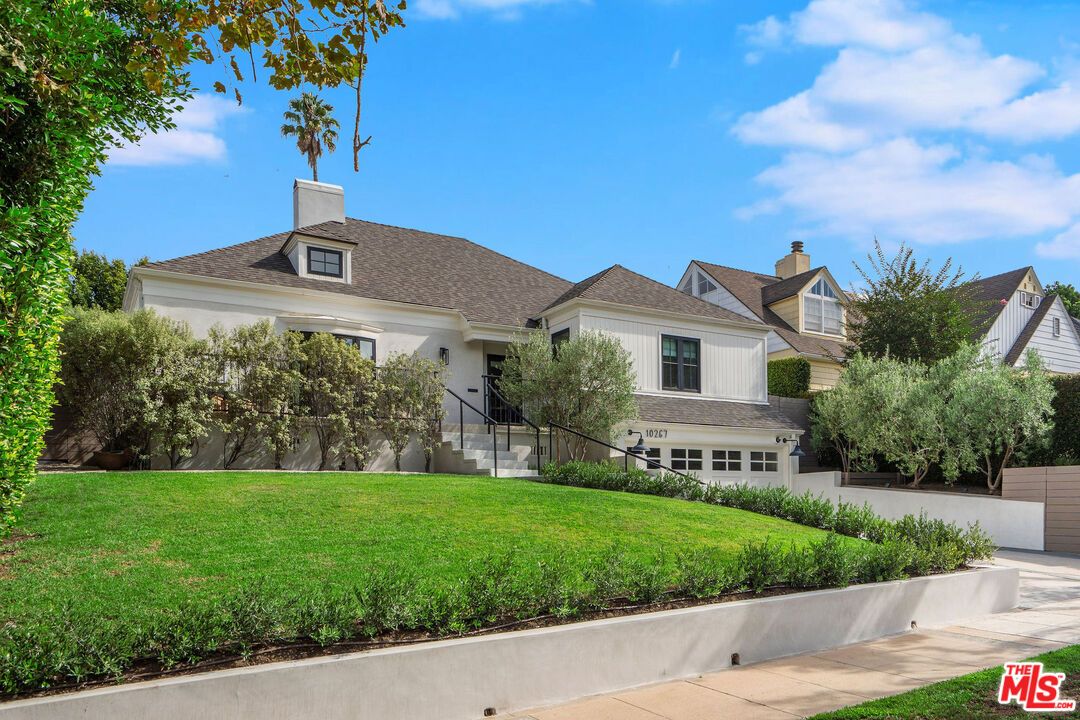 Attached, Backyard, Exterior, Facade, Farmhouse