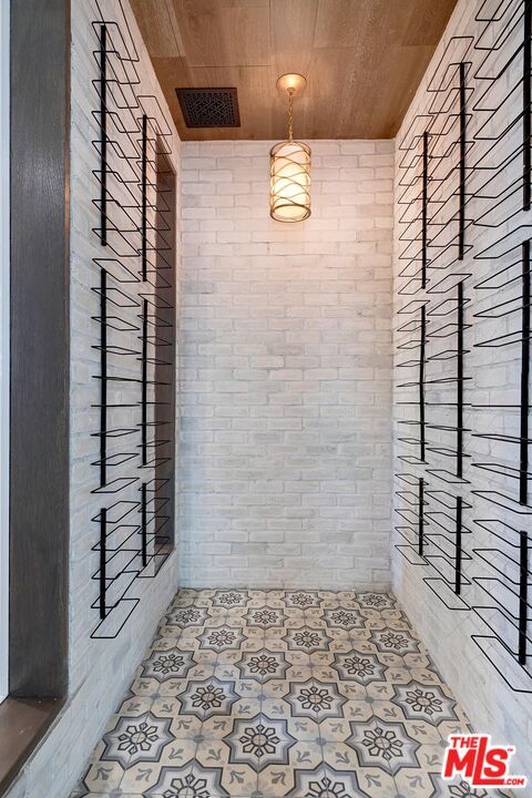 Empty room, Interior, Pendant Lights, Stone Walls