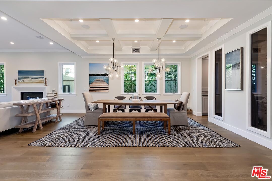 Dining room, Fireplace, Interior, Pendant Lights, Recessed Lighting, Wood Texture Flooring