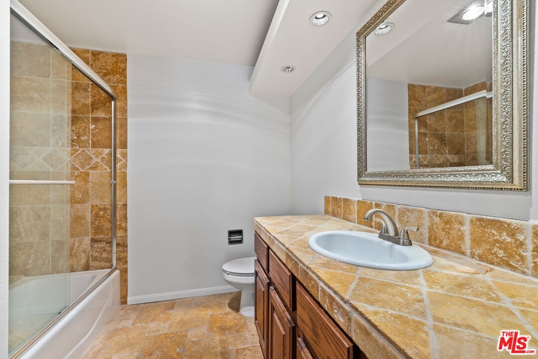 Bathroom, Glass Shower, Interior, Recessed Lighting, Tile Countertops
