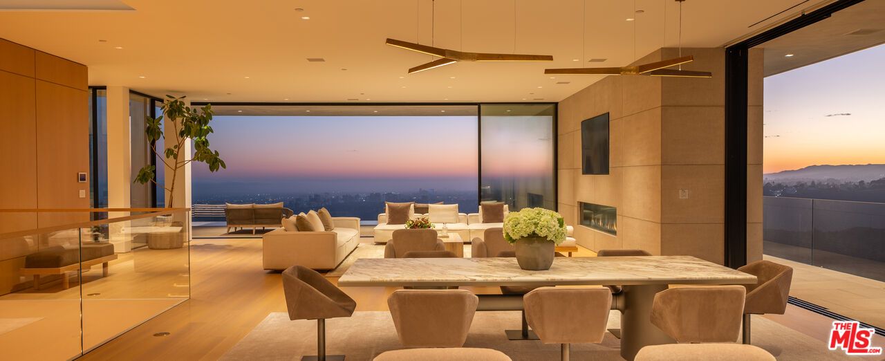 Dining room, Interior, Pendant Lights, Recessed Lighting, Water, Wood Texture Flooring
