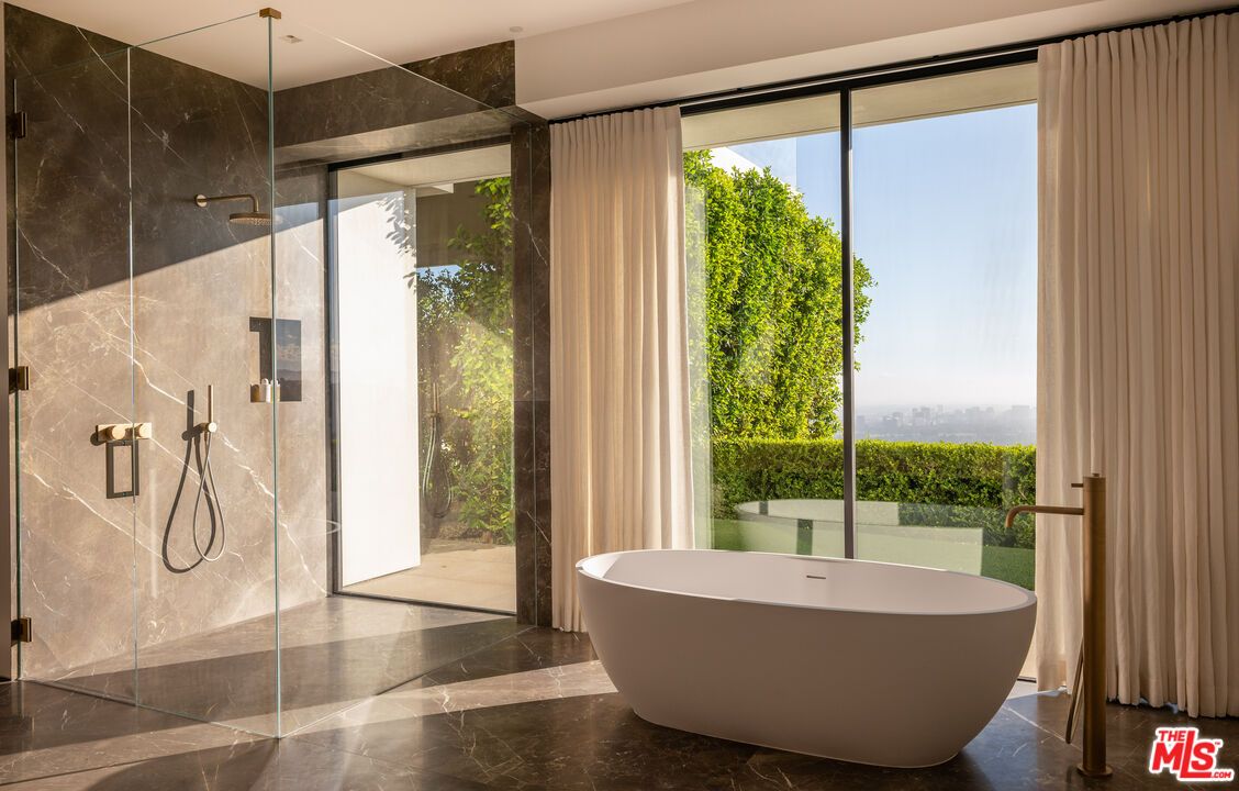 Bathroom, Free Standing Baths, Glass Shower, Interior, Recessed Lighting