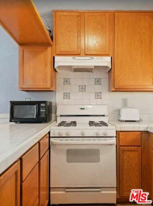 Interior, Kitchen, Tile Countertops