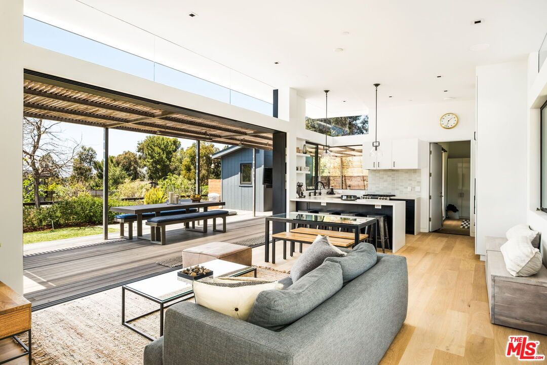 Interior, Kitchen, Living room, Pendant Lights, Recessed Lighting, Stainless Steel Appliances, Wood Texture Flooring