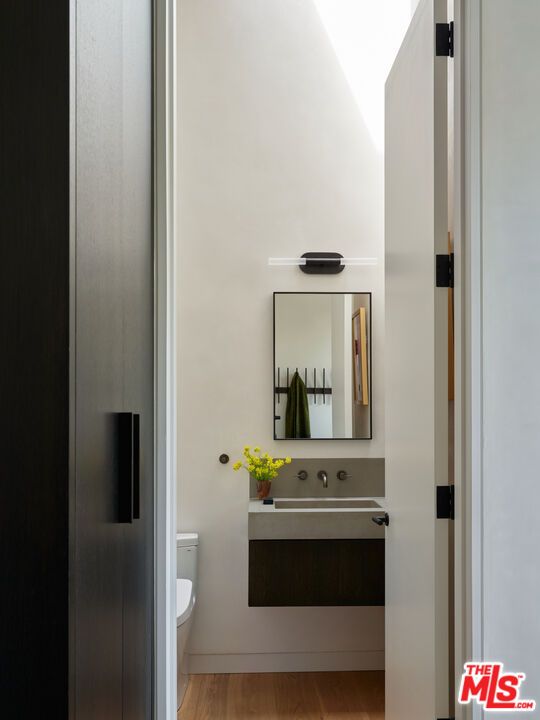 Bathroom, Interior, Wood Texture Flooring