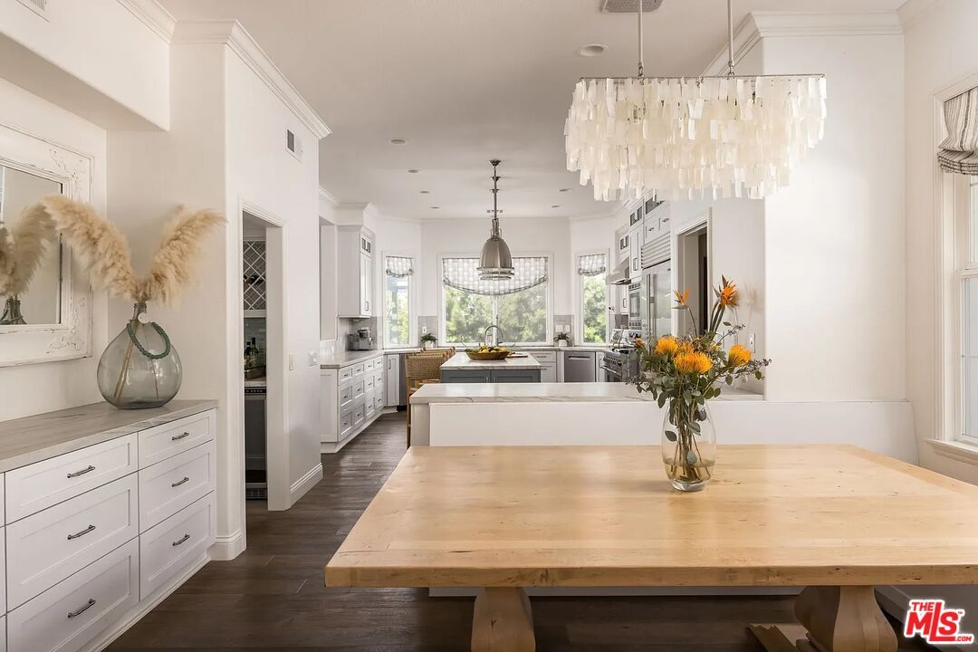 Chandelier, Interior, Kitchen, Pendant Lights, Recessed Lighting, Wood Texture Flooring