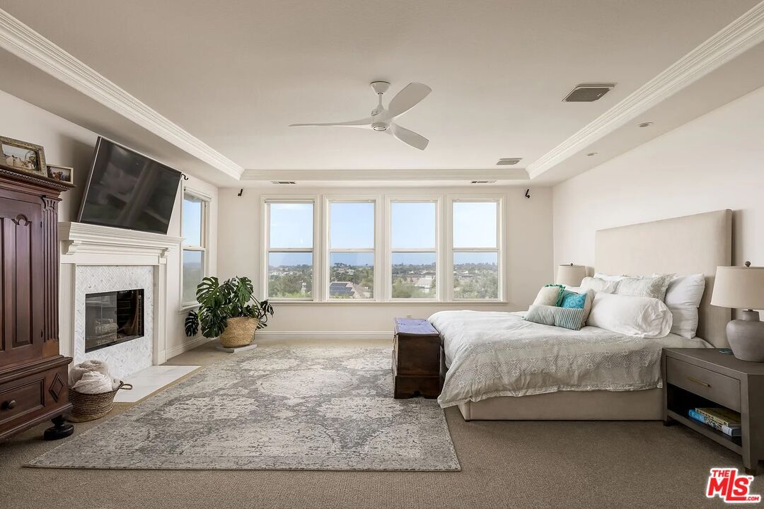 Bedroom, Fireplace, Interior, Recessed Lighting