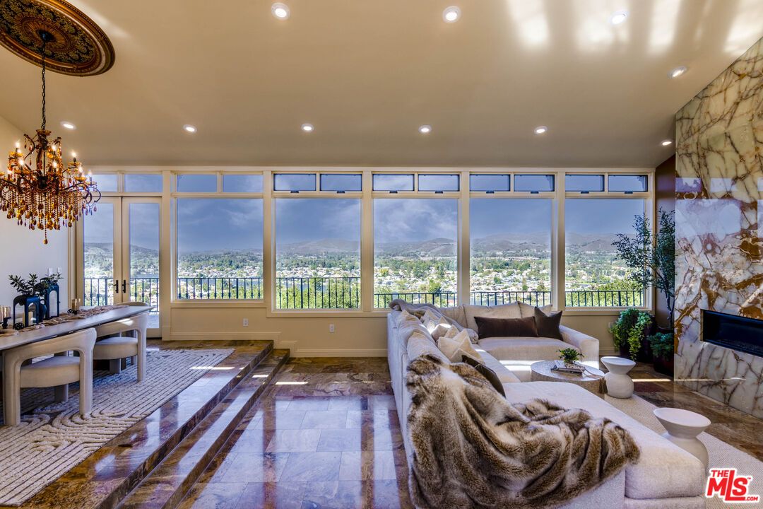 Chandelier, Interior, Living room, Recessed Lighting