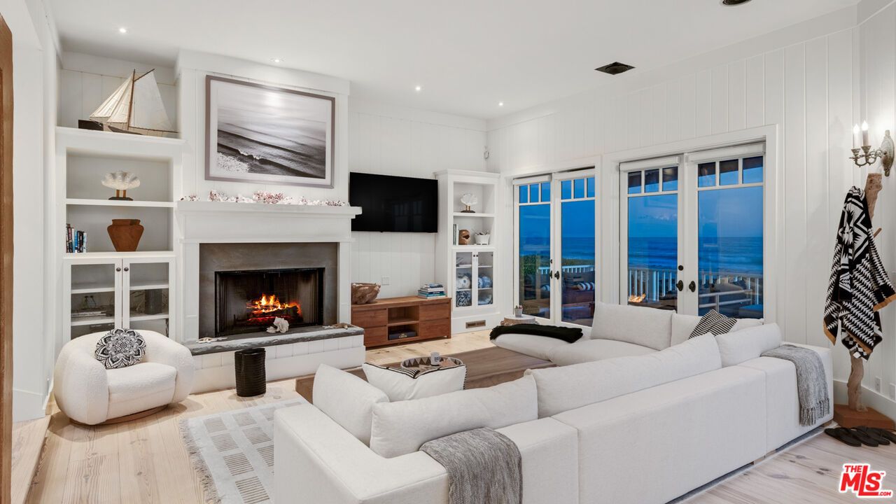 Fireplace, Interior, Living room, Recessed Lighting, Water, Wood Texture Flooring