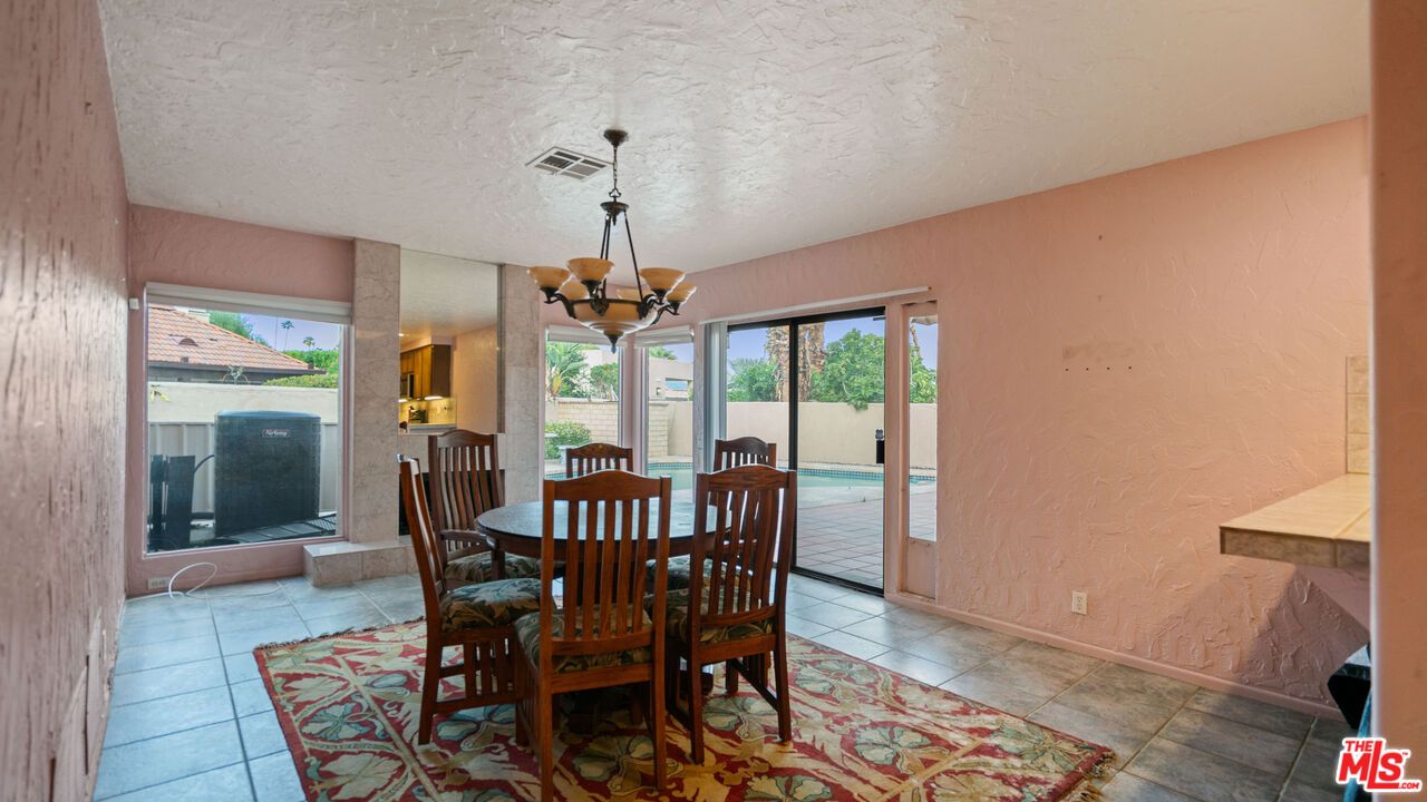 Chandelier, Dining room, Interior, Pendant Lights