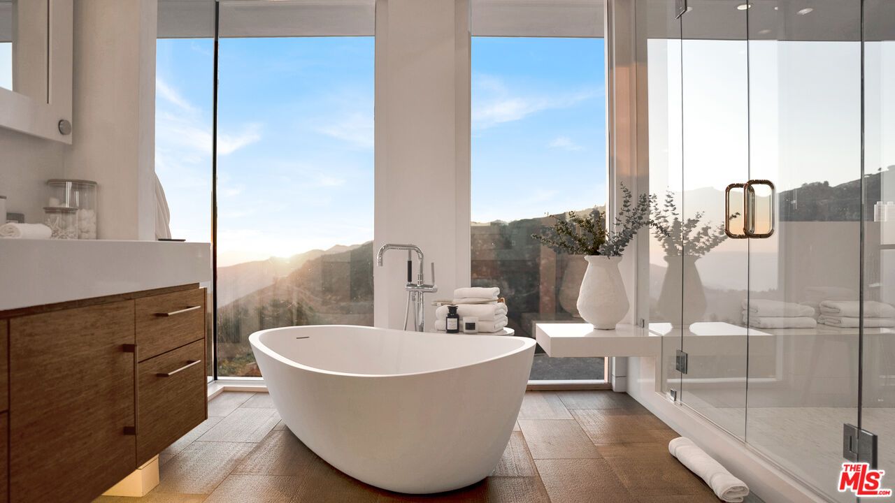 Bathroom, Free Standing Baths, Glass Shower, Interior