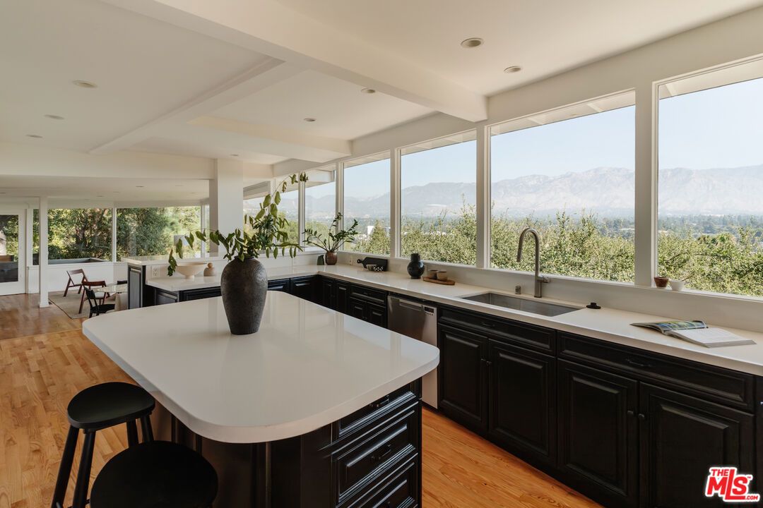 Dining room, Interior, Kitchen, Recessed Lighting, Wood Texture Flooring