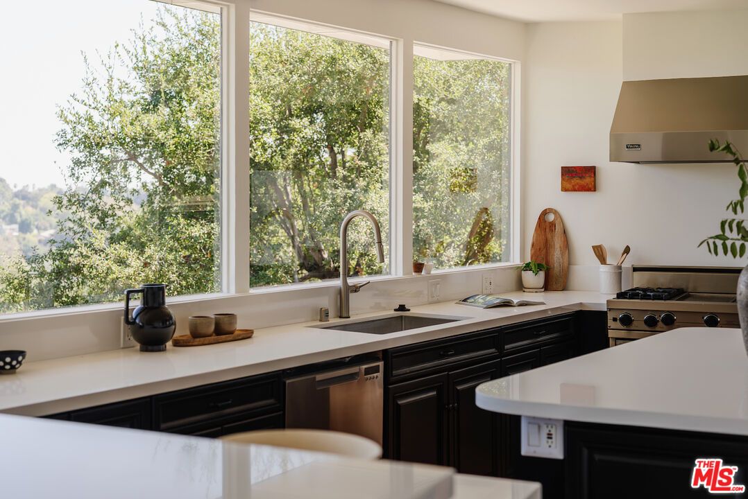 Interior, Kitchen, Stainless Steel Appliances