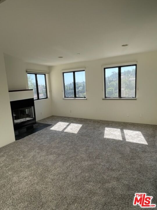 Empty room, Fireplace, Interior